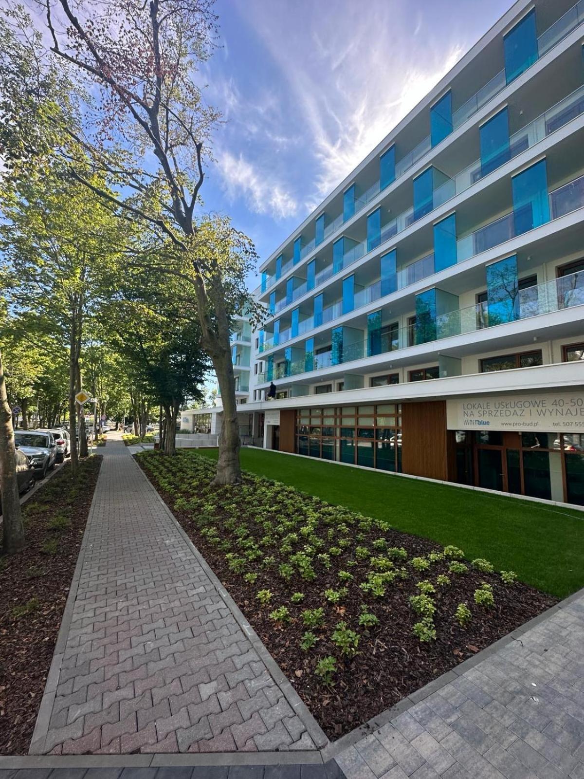 4Summer Kolobrzeg Apartamenty White Blue Sauna & Fitness & Parking 100 Metrow Do Pieknej Szerokiej Piaszczystej Plazy, Wspanialy Widok Z Duzego Tarasu! 100 Meter Zu Einem Schoenen Breiten Sandstrand, Herrliche Aussicht Von Einer Grossen Terrasse! Exteriör bild