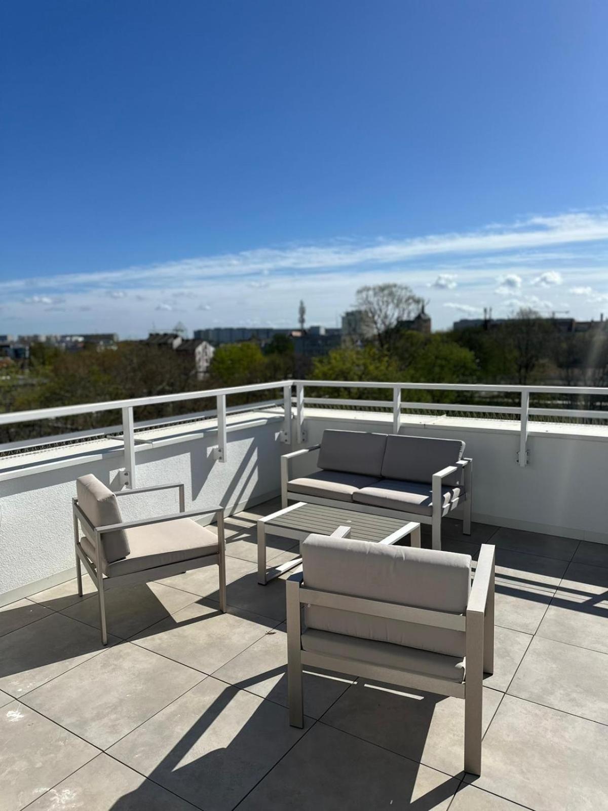 4Summer Kolobrzeg Apartamenty White Blue Sauna & Fitness & Parking 100 Metrow Do Pieknej Szerokiej Piaszczystej Plazy, Wspanialy Widok Z Duzego Tarasu! 100 Meter Zu Einem Schoenen Breiten Sandstrand, Herrliche Aussicht Von Einer Grossen Terrasse! Exteriör bild