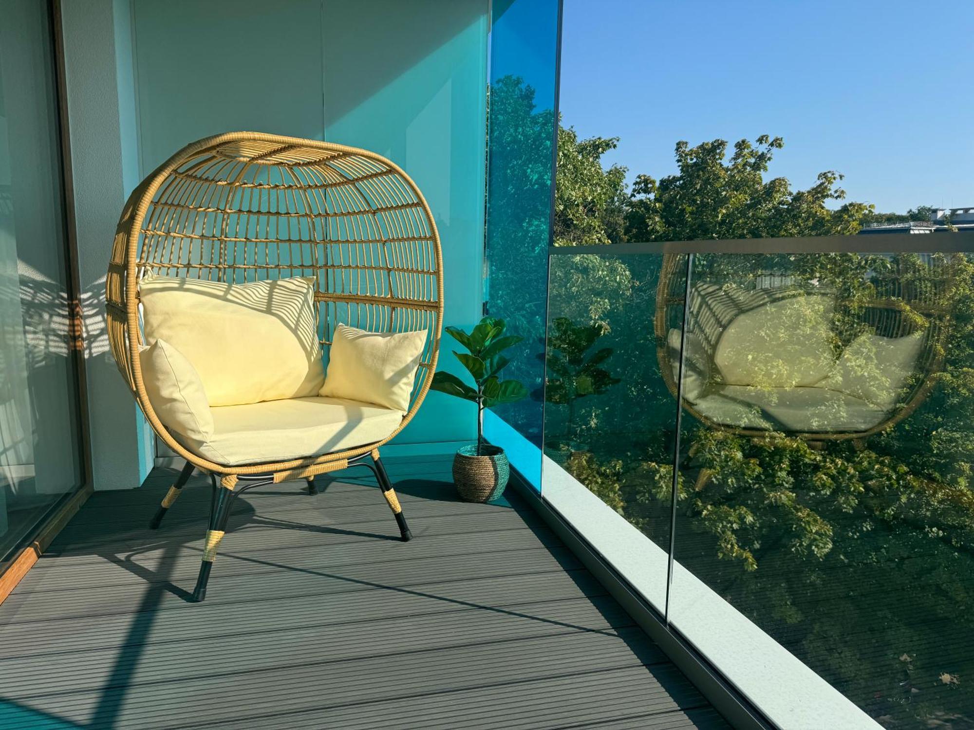 4Summer Kolobrzeg Apartamenty White Blue Sauna & Fitness & Parking 100 Metrow Do Pieknej Szerokiej Piaszczystej Plazy, Wspanialy Widok Z Duzego Tarasu! 100 Meter Zu Einem Schoenen Breiten Sandstrand, Herrliche Aussicht Von Einer Grossen Terrasse! Exteriör bild